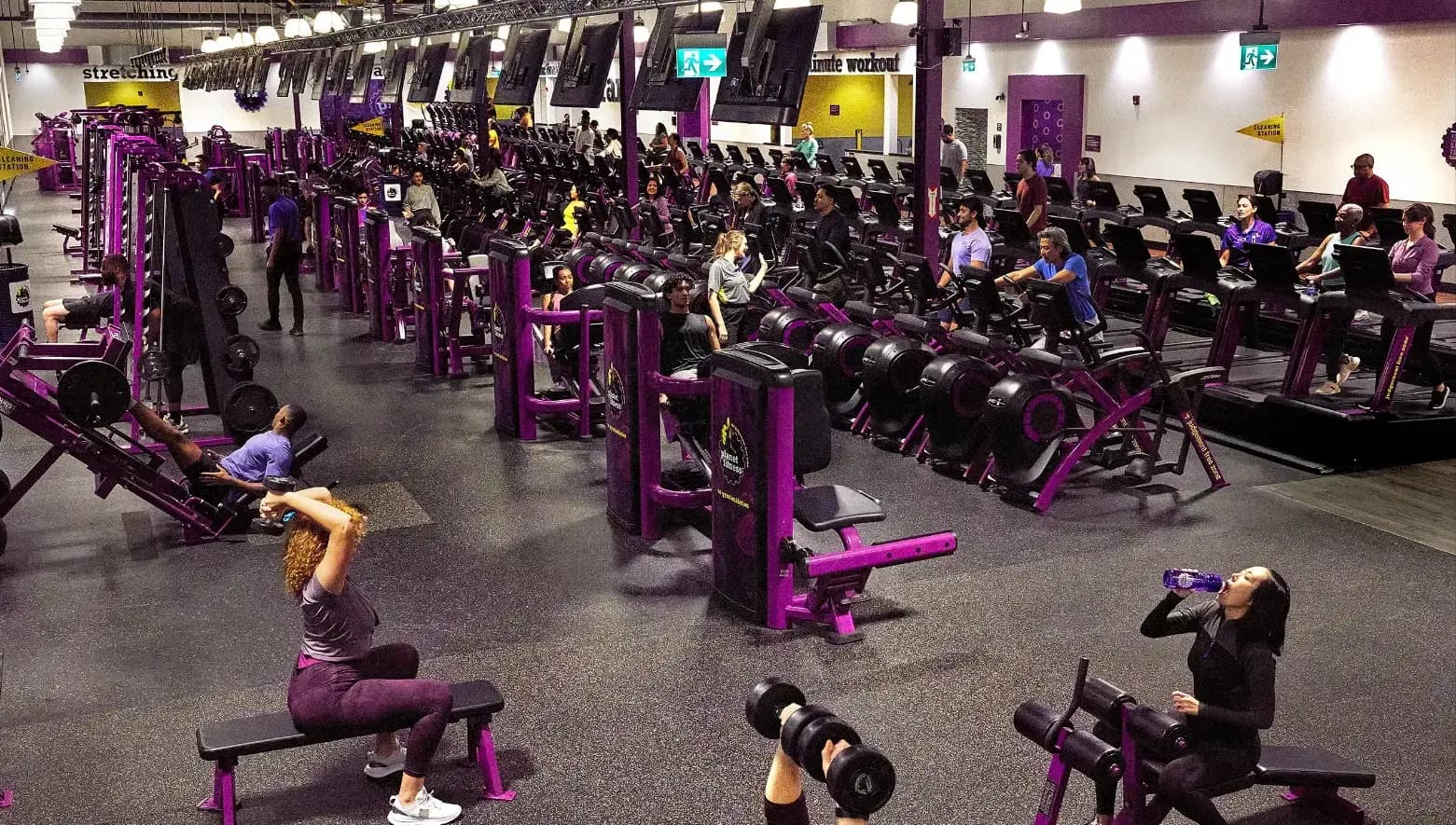Getting Fit at Planet Fitness in Avondale, IL: A Comprehensive Look at Your Local Gym's Benefits and Features