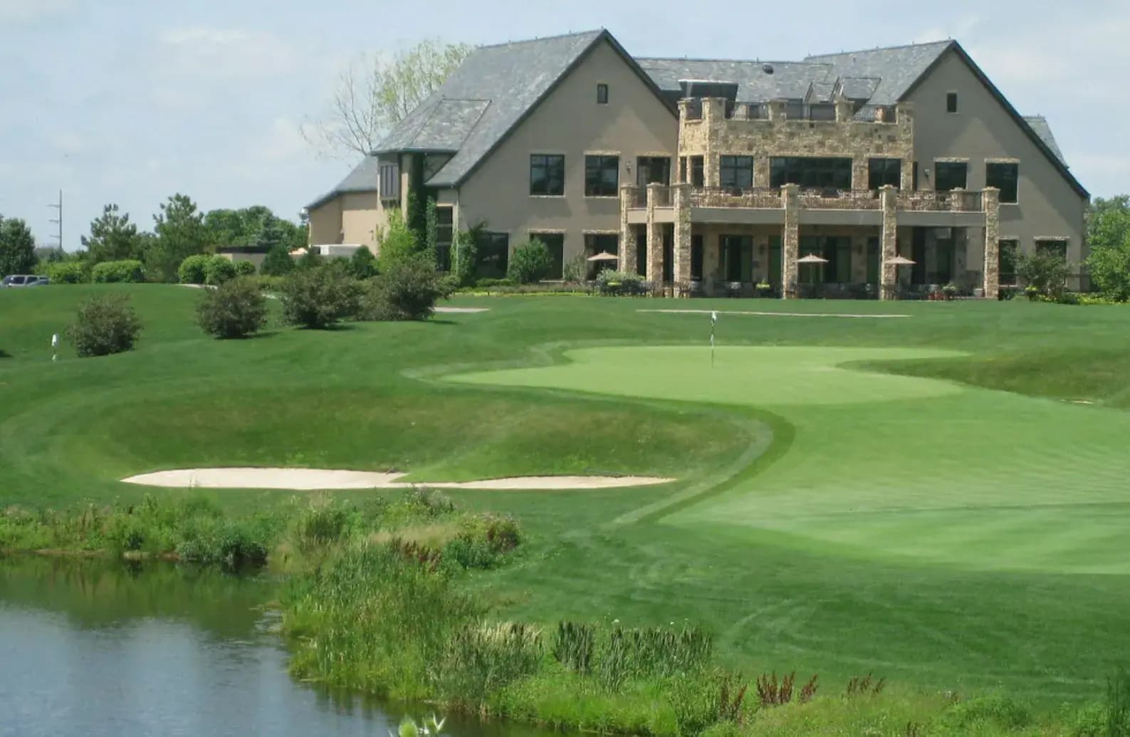 Tee Off in Style: Exploring the Championship Course at Makray Memorial Golf Club in Barrington, IL