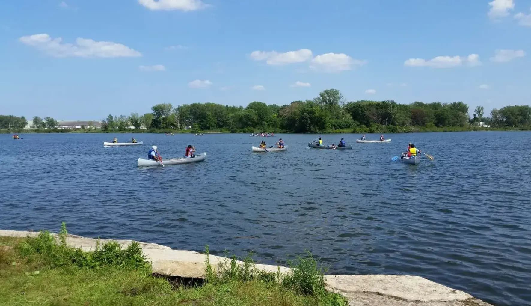 Birdwatching and Tranquility: Why Baker’s Lake Nature Preserve in Barrington, IL is a Hidden Gem