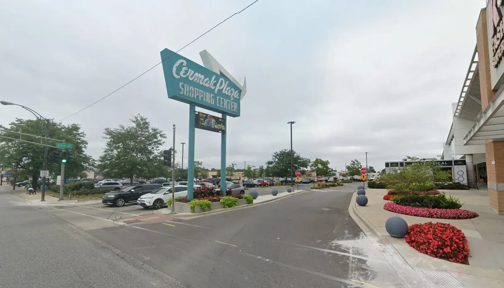 A Shopper's Paradise: Exploring Unique Finds at Cermak Plaza in Berwyn, IL