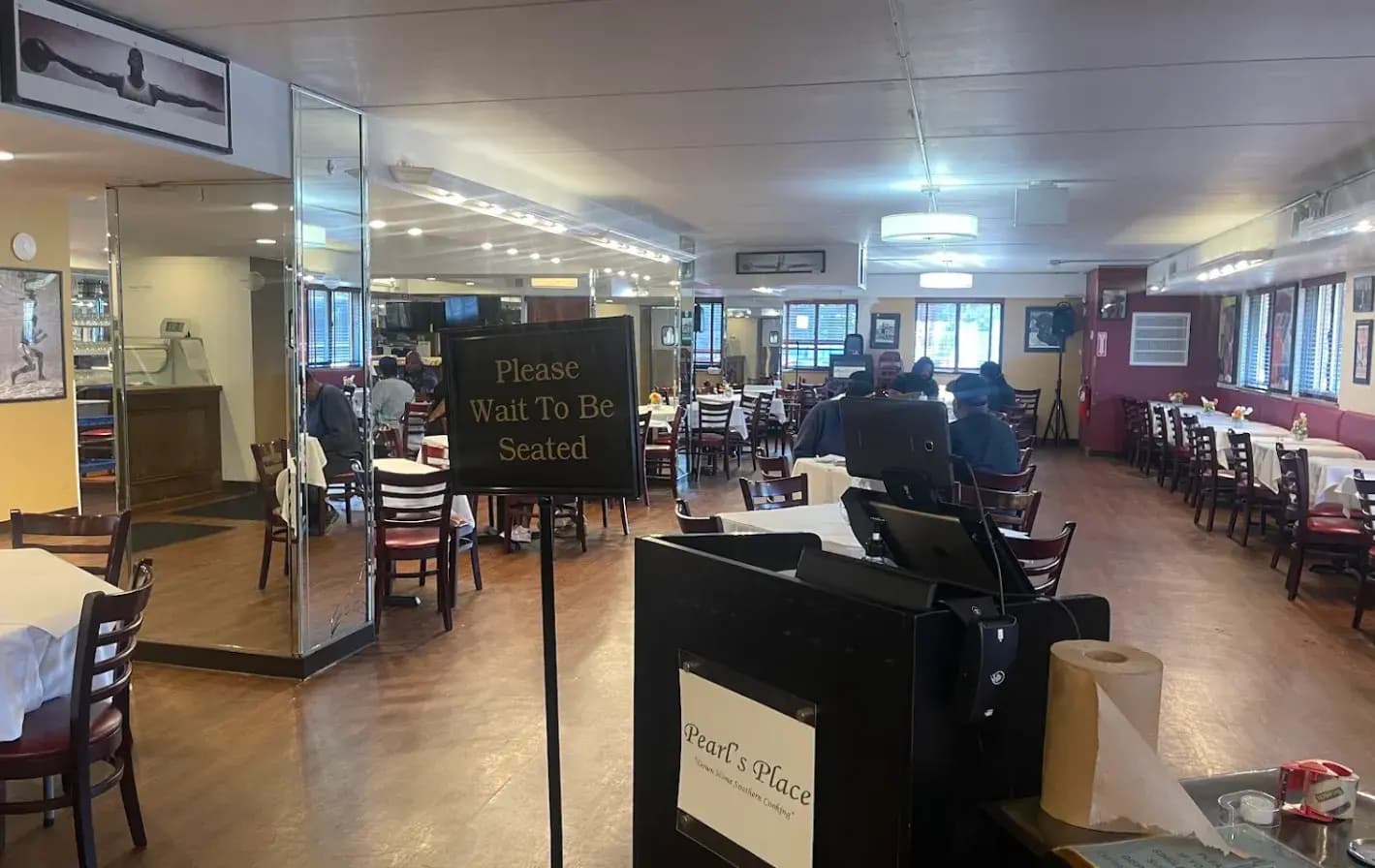 Soulful Flavors of the South: Why Pearl's Place Is a Bronzeville, IL Treasure