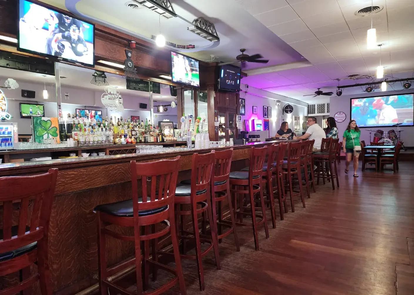 Why Pub 78 in Brookfield, IL is the Best Place to Grab a Drink and Enjoy Great Food