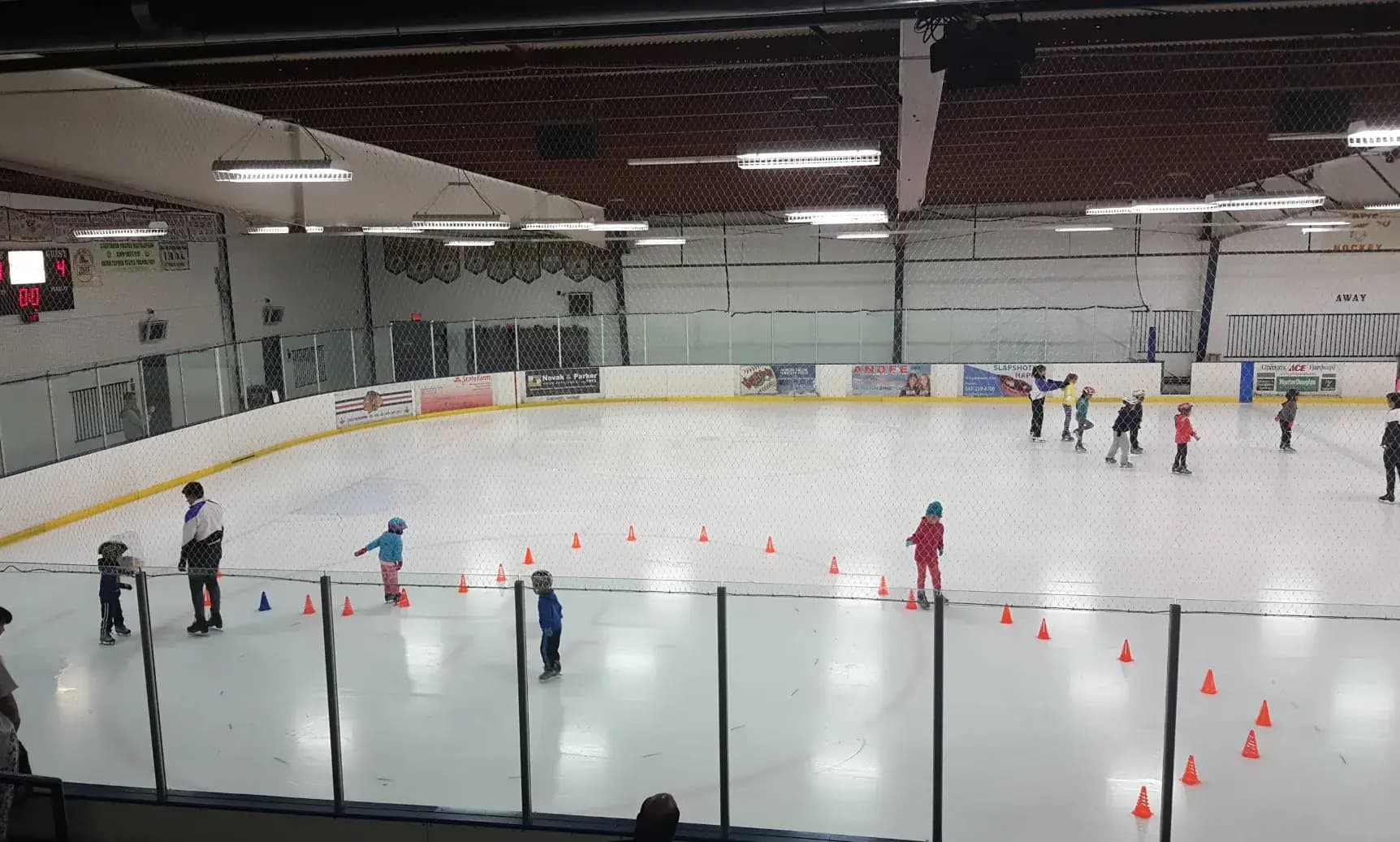A Winter Wonderland All Year Round: Ice Skating and Hockey at Twin Rinks Ice Pavilion in Buffalo Grove, IL