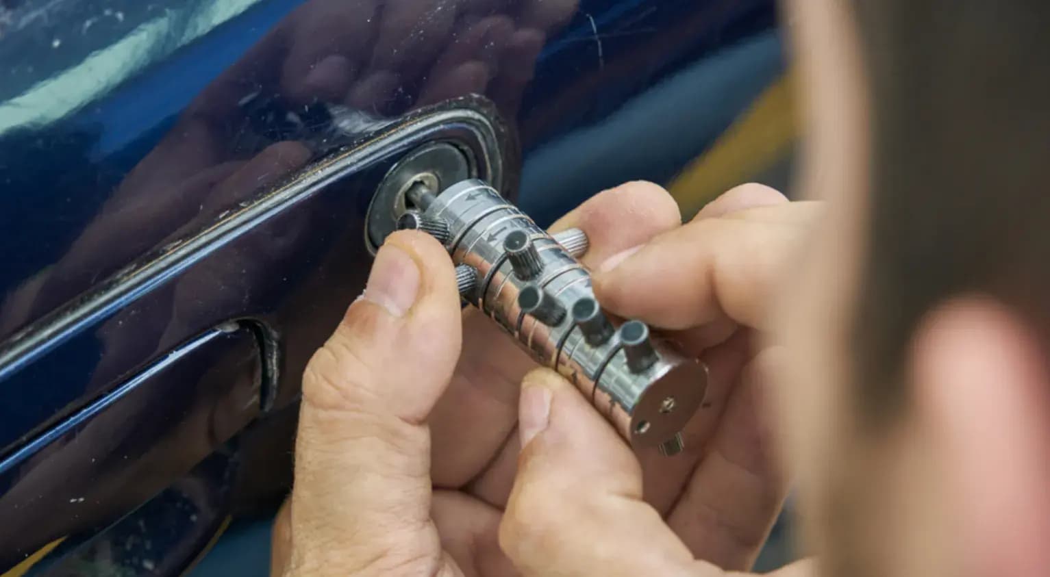 How to Get Your Car Key Replaced Quickly and Affordably in Chicago, IL with Secure Locks