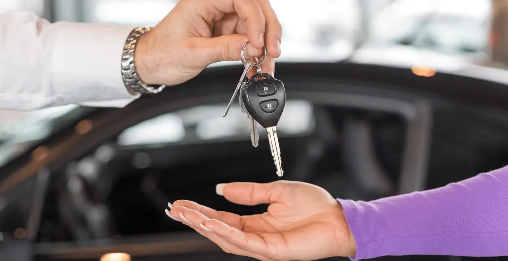 Why You Might Need Traditional Car Key Replacement Services From Secure Locks