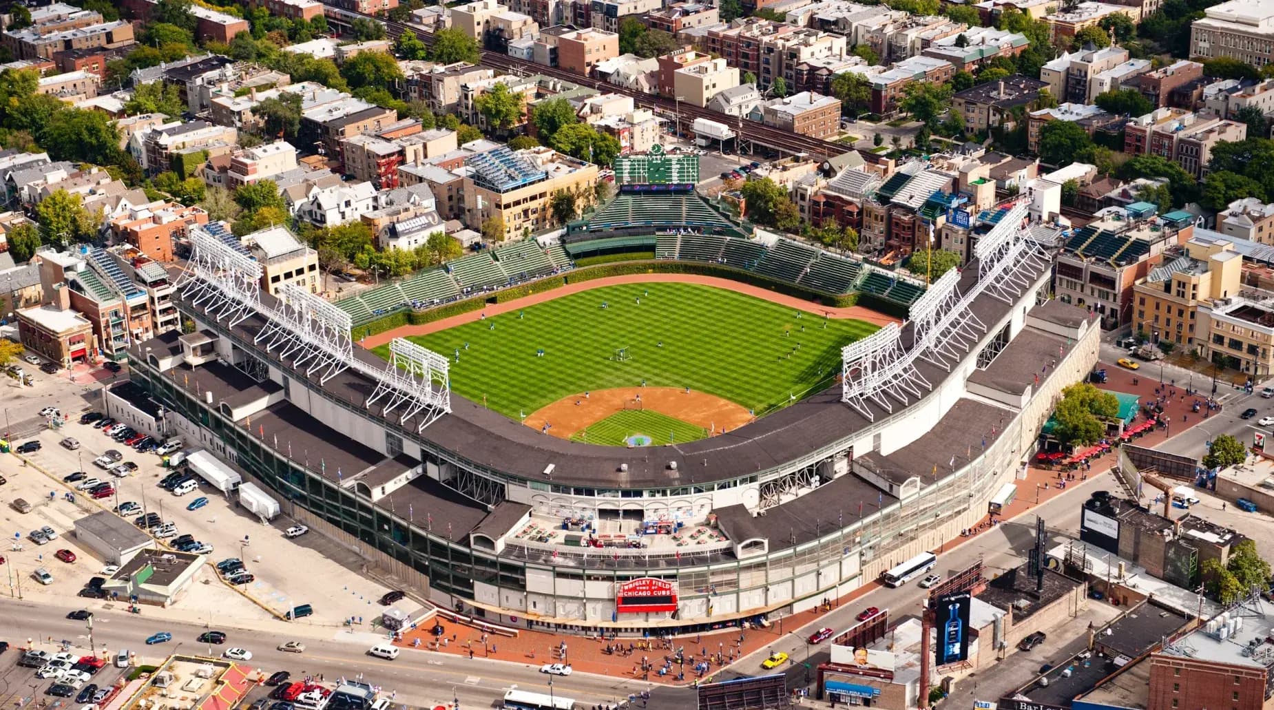 Exploring the History of Wrigley Field: Chicago's Iconic Ballpark