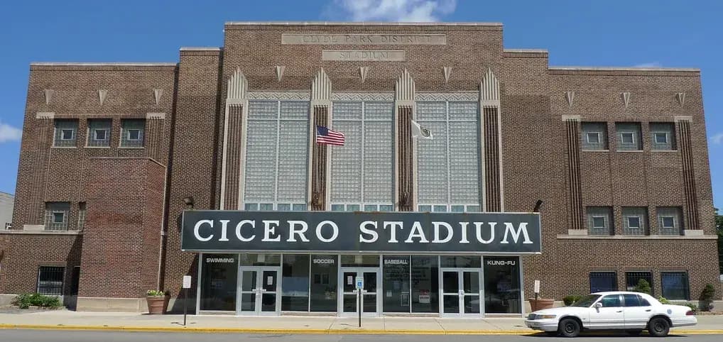 Feel the Energy of Live Sports: Cicero Stadium, IL's Premier Destination for Fans and Athletes