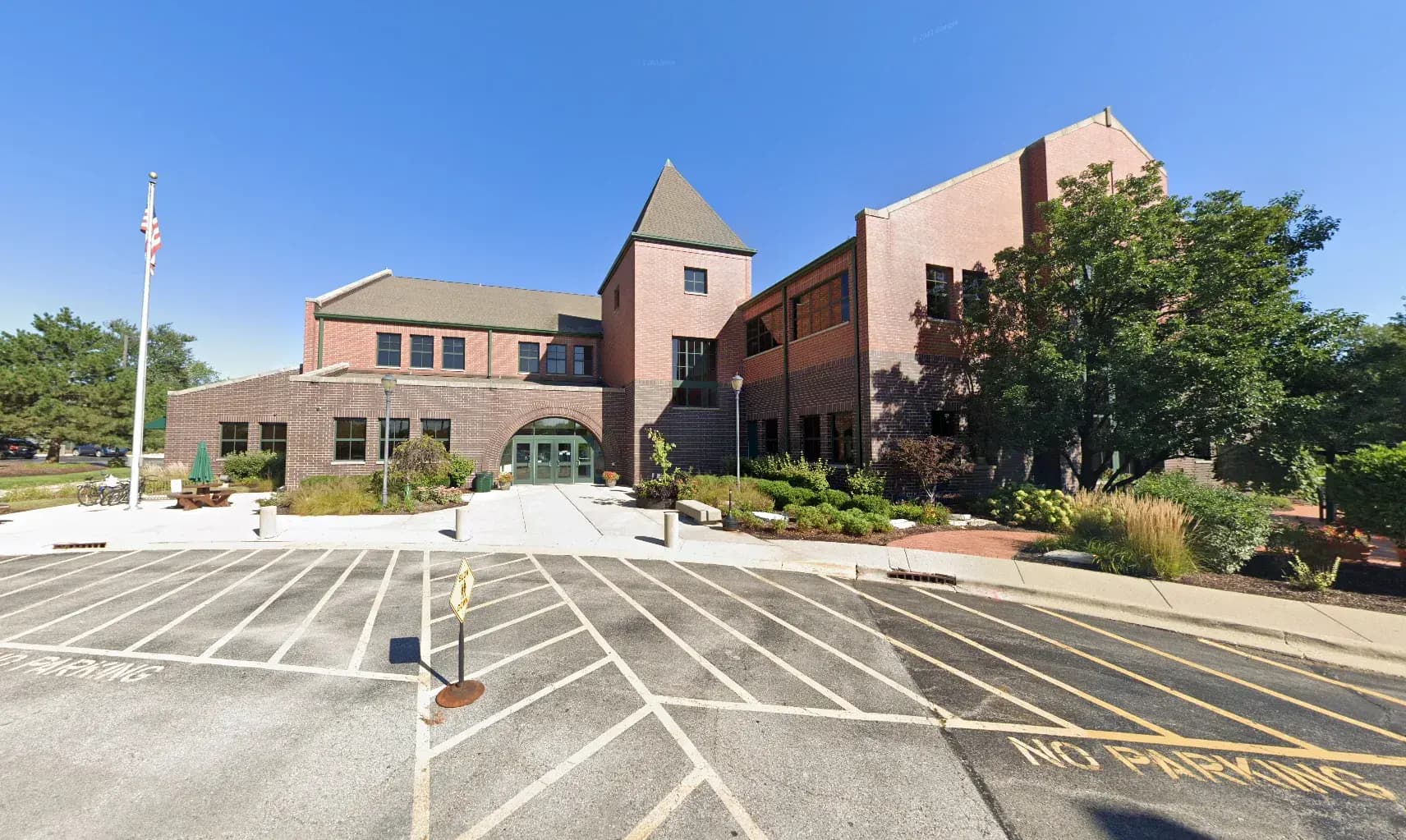 A Gateway to Knowledge: Exploring the Indian Prairie Public Library in Darien, IL