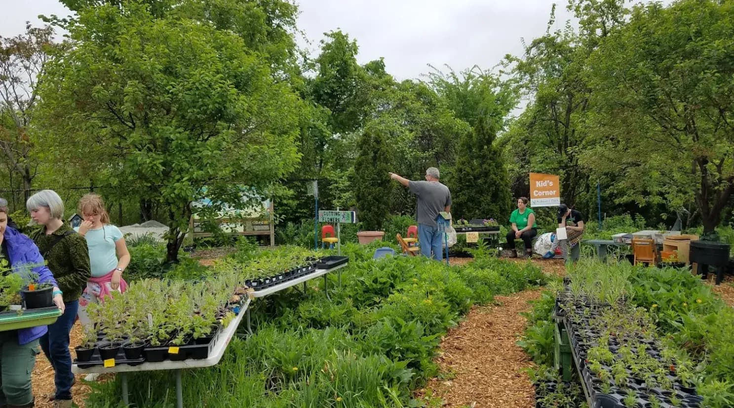 Exploring the Natural Beauty of Kilbourn Park in Irving Park, IL