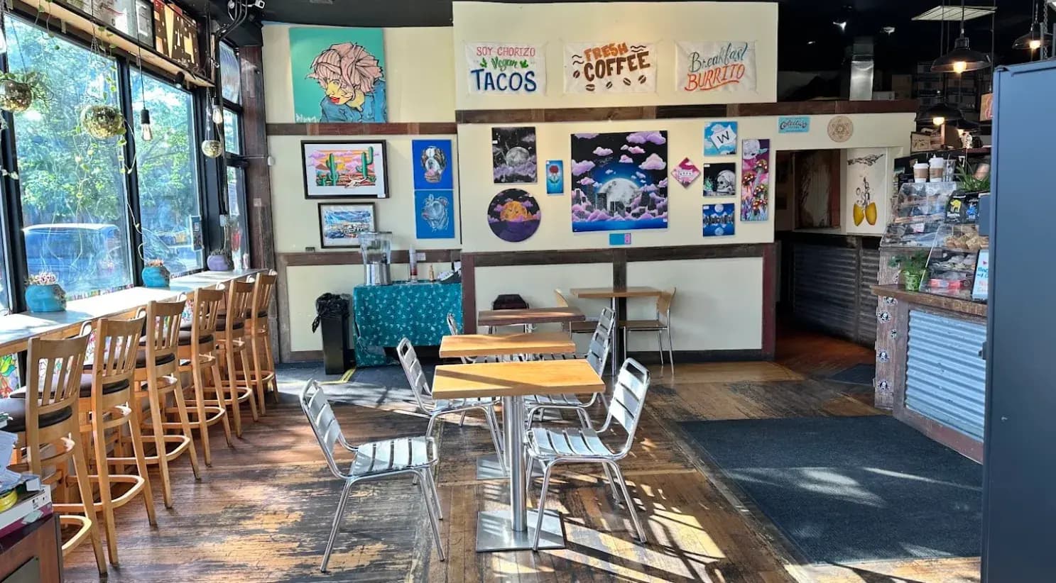 The Cozy Charm of Cafe Urbano in Irving Park, IL: A Local Favorite