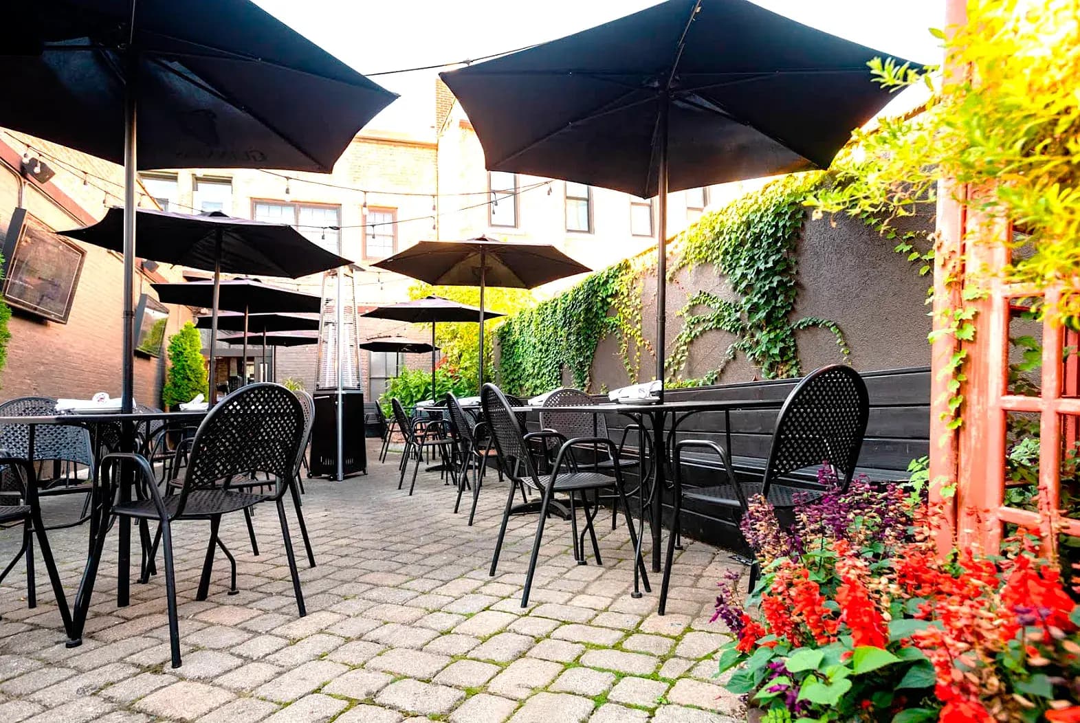 Relax and Unwind at Barrel House Social in La Grange, IL – The Perfect Spot for Drinks and Fun
