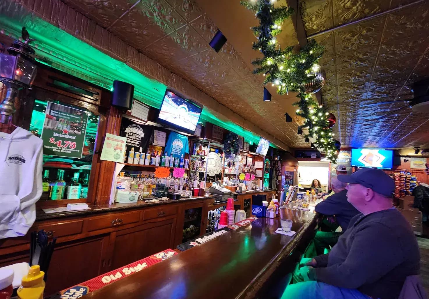 Experience Great Food and Friendly Vibes at Nick's Tavern in Lemont, IL