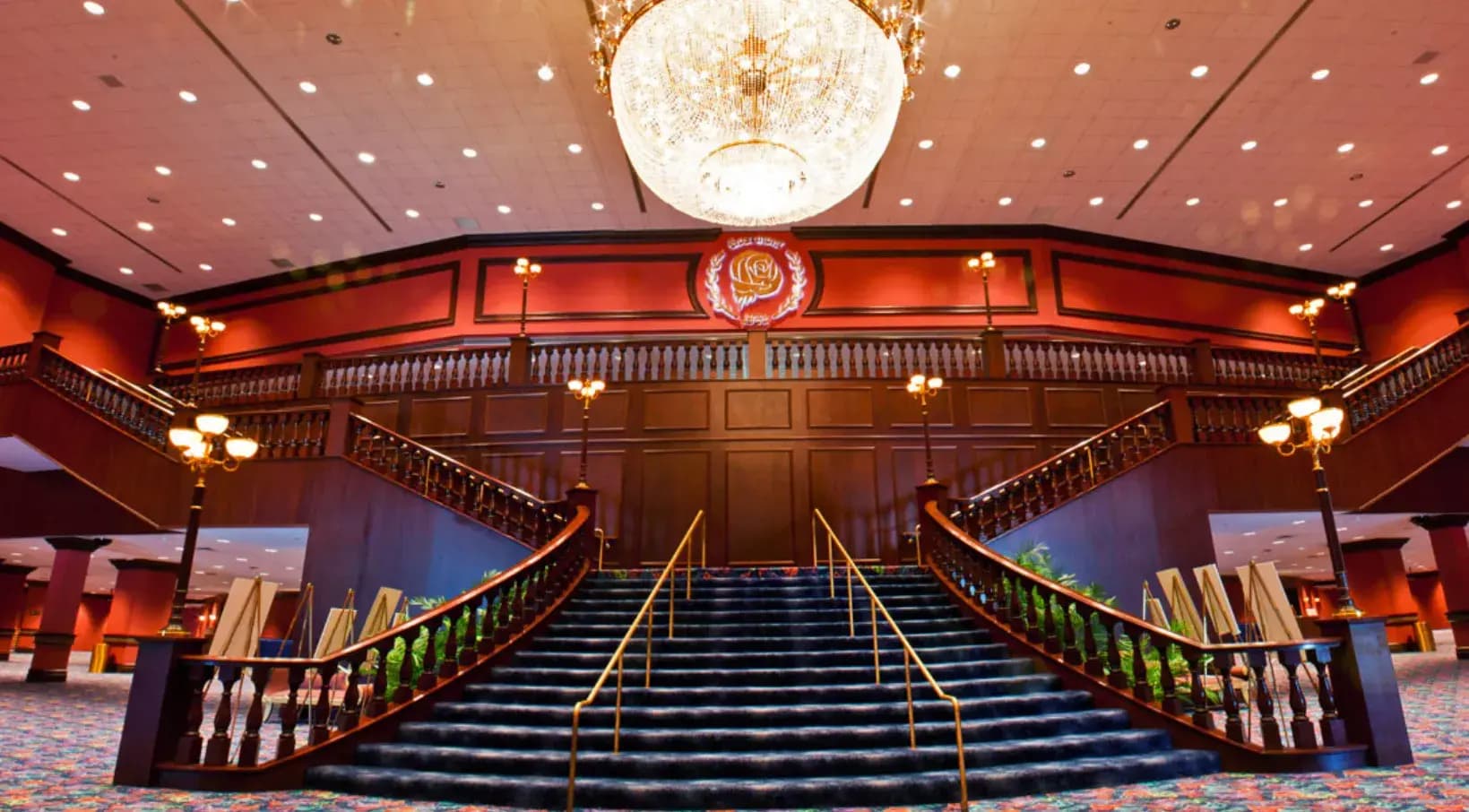 Enjoy World-Class Performances at Rosemont Theatre, IL