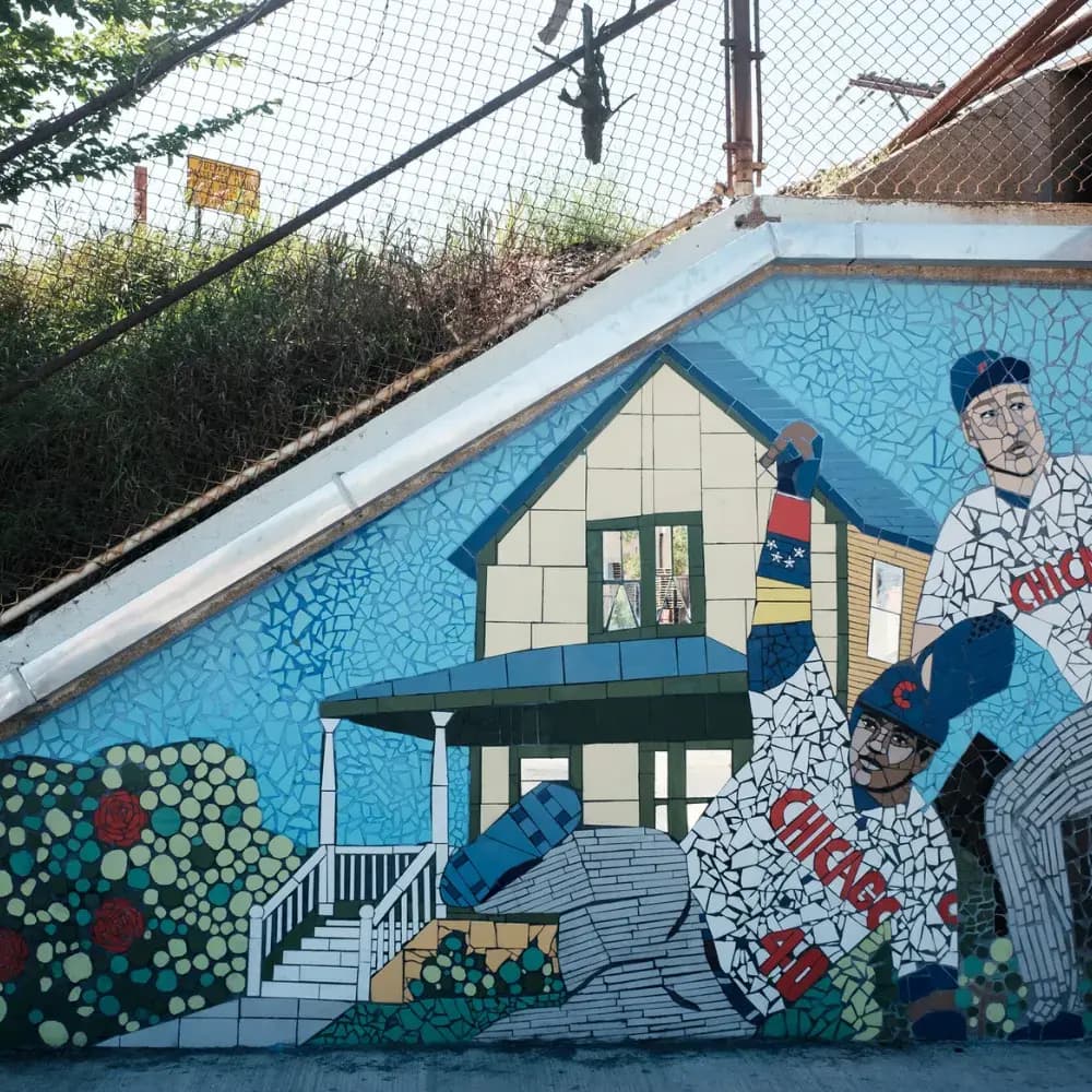 Street Art Stroll: Discovering the Vibrant Murals of Hermosa, IL With the Family
