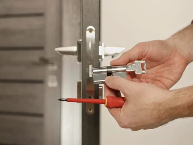 Lock Rekey - Professional locksmith service