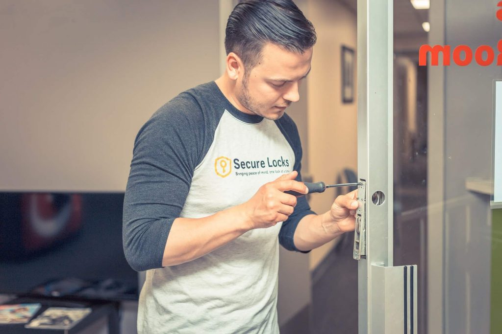 Commercial Locksmith Service Chicago IL - Secure Locks